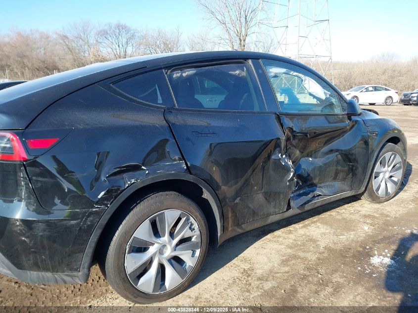 2023 Tesla Model Y Awd/Long Range Dual Motor All-Wheel Drive VIN: 7SAYGDEE2PA075837 Lot: 43828346