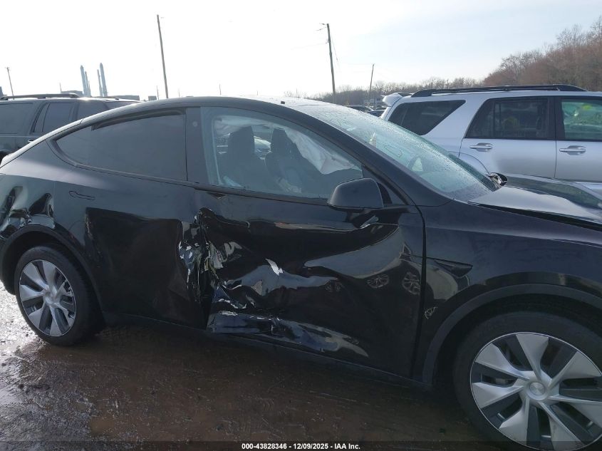 2023 Tesla Model Y Awd/Long Range Dual Motor All-Wheel Drive VIN: 7SAYGDEE2PA075837 Lot: 43828346