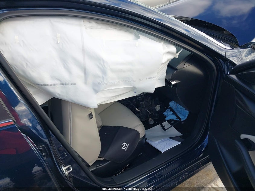 2023 Mazda Mazda3 2.5 S Preferred