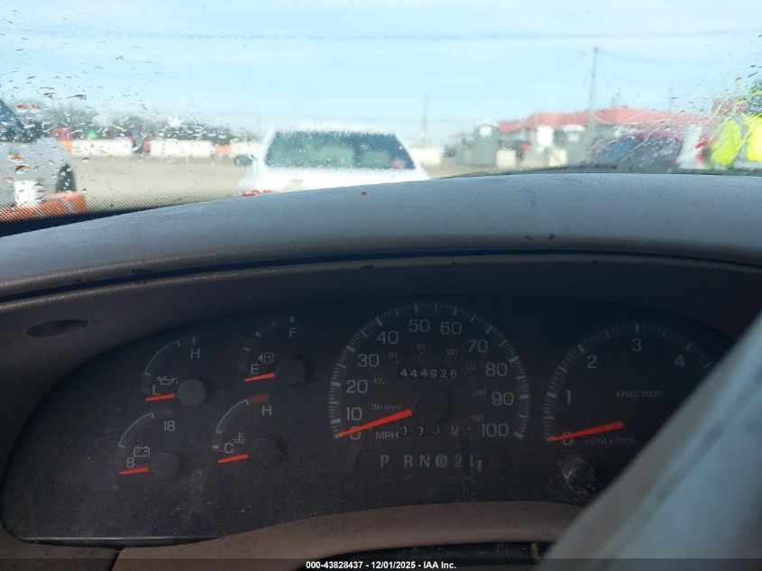 1997 Ford Expedition Eddie Bauer/Xlt VIN: 1FMFU18L3VLA33059 Lot: 43828437