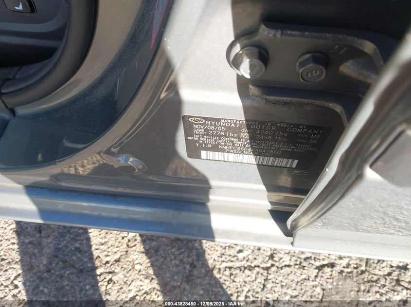 KMHFC46F46A047860 2006 HYUNDAI AZERA photo no. 13