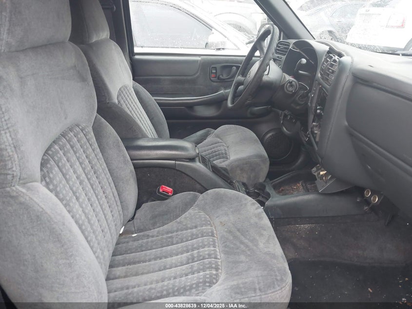 1GCCS19W91K122964 2001 CHEVROLET S-10 PICKUP photo no. 5