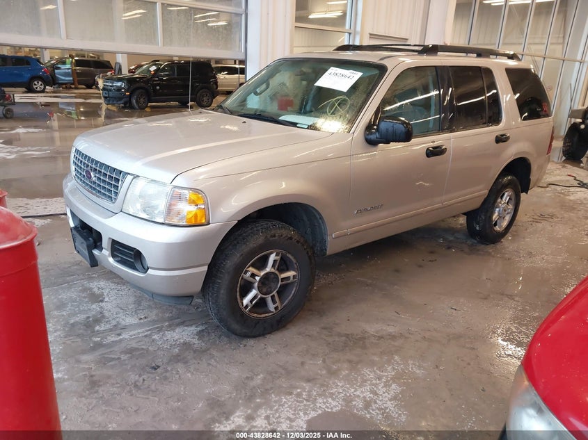 1FMZU73K35UA80956 2005 FORD EXPLORER photo no. 2