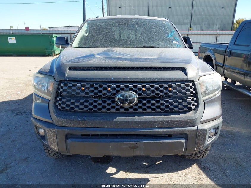 5TFRM5F15JX133905 2018 TOYOTA TUNDRA photo no. 12