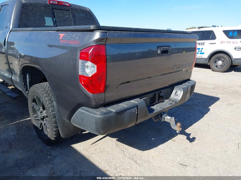 5TFRM5F15JX133905 2018 TOYOTA TUNDRA photo no. 17