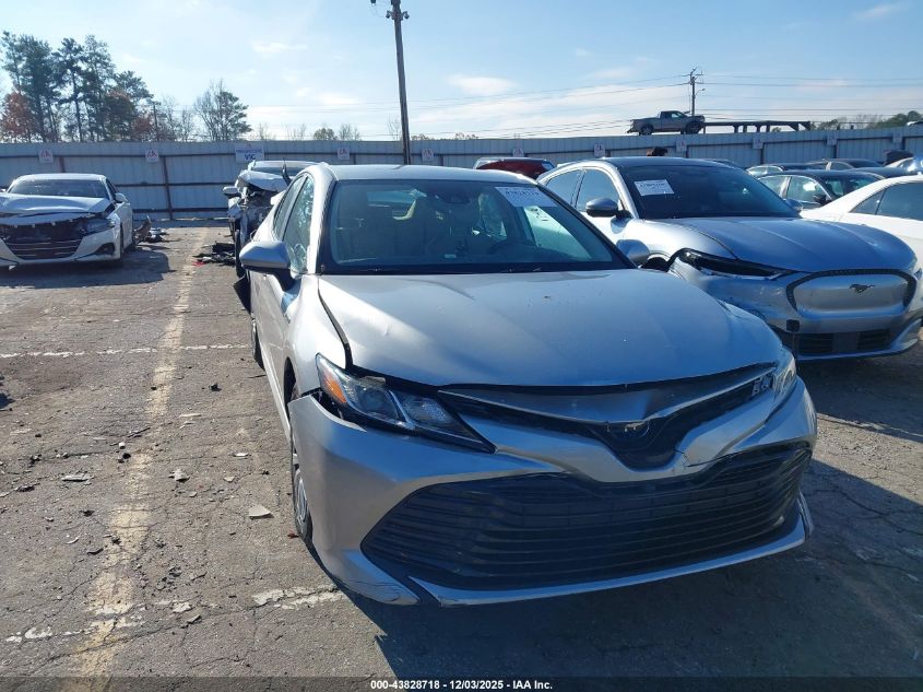 TOYOTA CAMRY HYBRID LE HYBRID