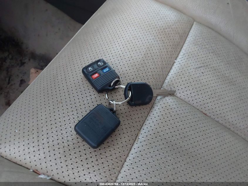 2008 Ford Expedition El Eddie Bauer/King Ranch VIN: 1FMFK18508LA42474 Lot: 43828754