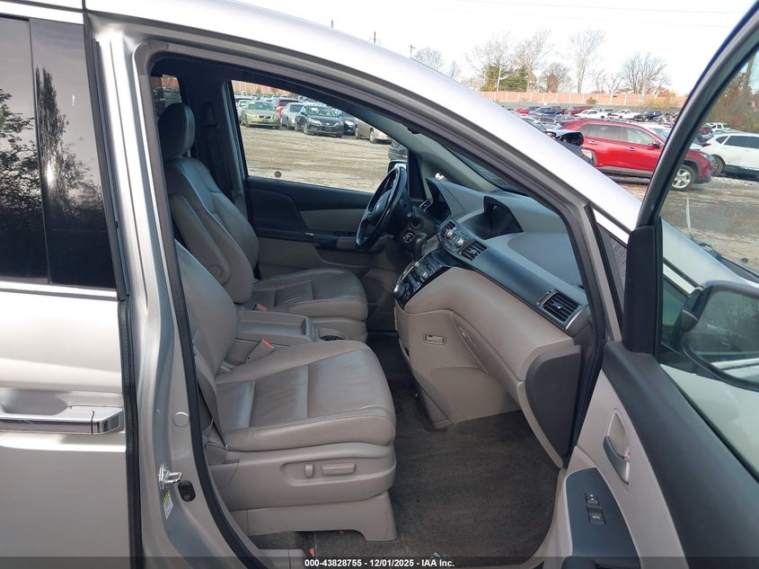 5FNRL5H95BB062173 2011 HONDA ODYSSEY photo no. 5