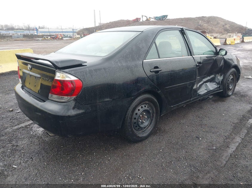 4T1BE32K15U076039 2005 TOYOTA CAMRY photo no. 4