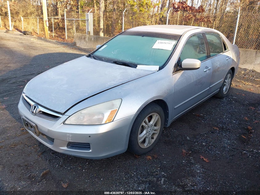 1HGCM56867A133122 2007 HONDA ACCORD photo no. 2