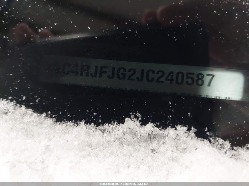 2018 Jeep Grand Cherokee Summit 4X4 VIN: 1C4RJFJG2JC240587 Lot: 43828835