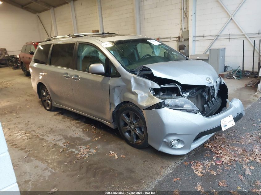 TOYOTA SIENNA SE 8 PASSENGER