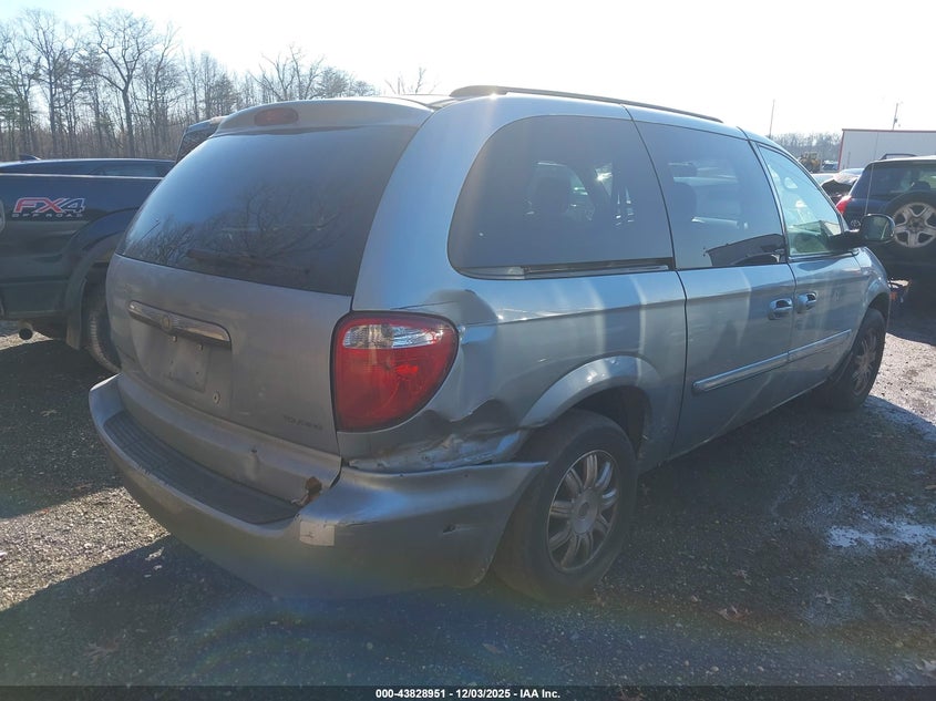2A4GP54L26R824909 2006 CHRYSLER TOWN & COUNTRY photo no. 4