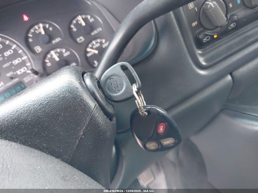 2002 Chevrolet Silverado 1500 Lt VIN: 1GCEK19T52E199829 Lot: 43829034