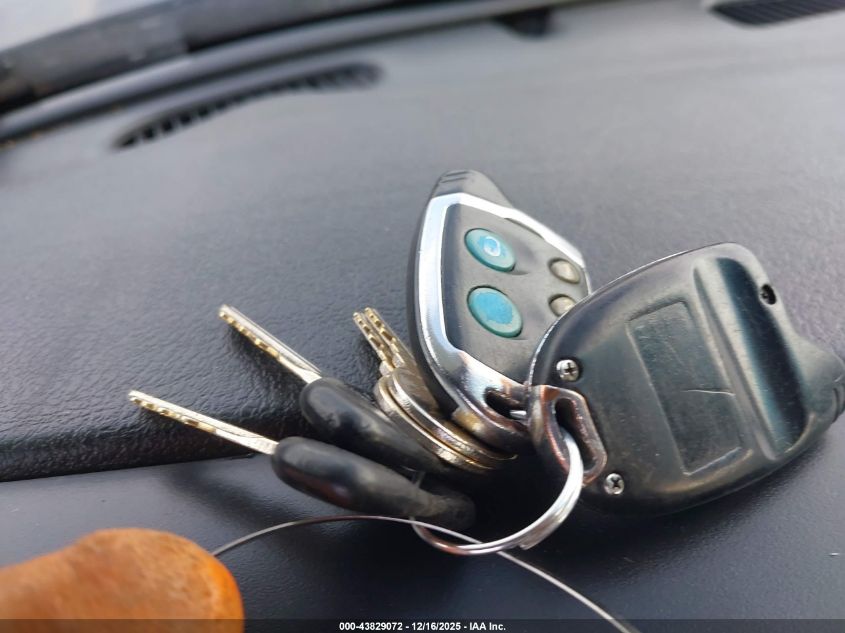 1998 Dodge Ram 1500 St VIN: 3B7HC13Y0WG208143 Lot: 43829072