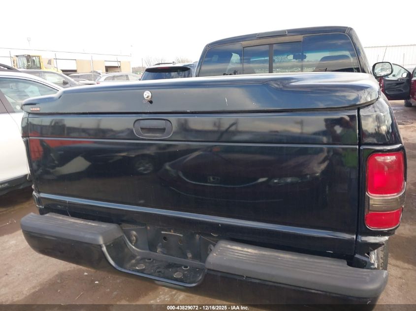 1998 Dodge Ram 1500 St VIN: 3B7HC13Y0WG208143 Lot: 43829072