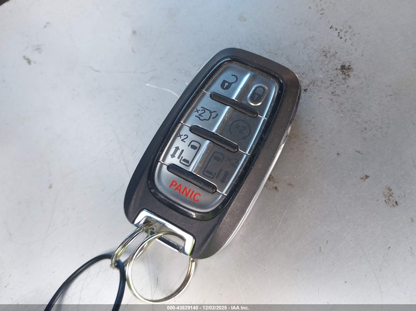 2C4RC1BG2SR530736 2025 CHRYSLER PACIFICA photo no. 11