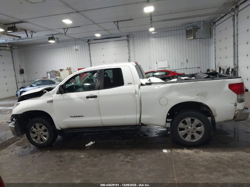 2008 Toyota Tundra Sr5 5.7L V8 VIN: 5TFBV54198X068424 Lot: 43829191