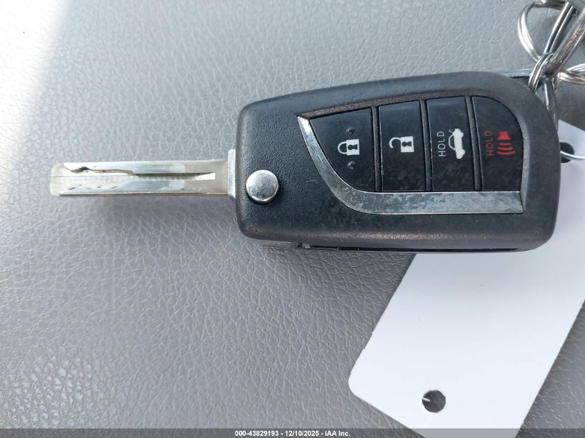 2018 Toyota Camry Le VIN: 4T1B11HK9JU676597 Lot: 43829193