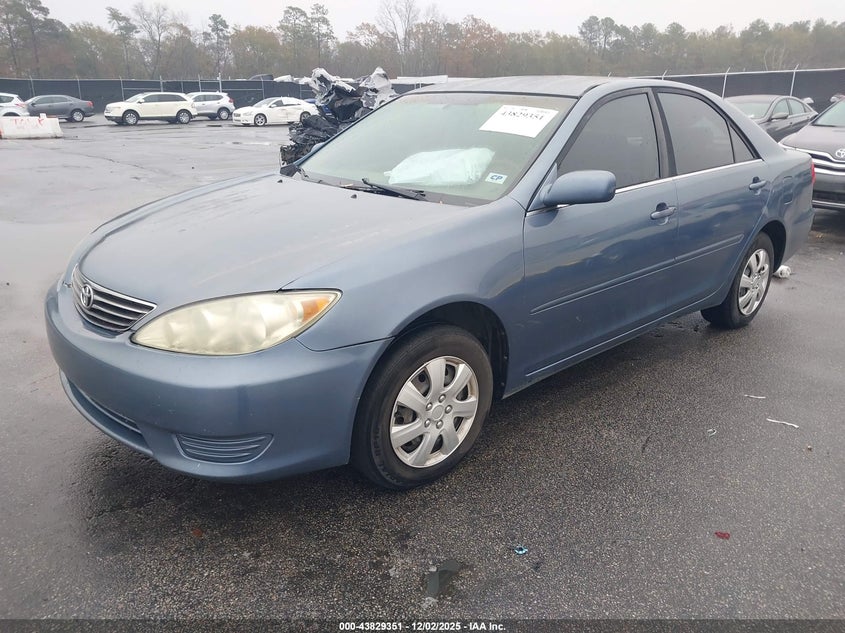 4T1BE32K52U500284 2002 TOYOTA CAMRY photo no. 2