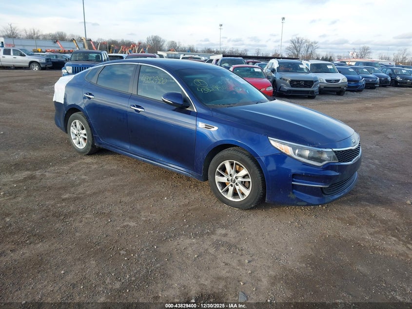 Vin: 5xxgt4l31hg177833, lot: 44324892, kia optima lx 2017 img_1