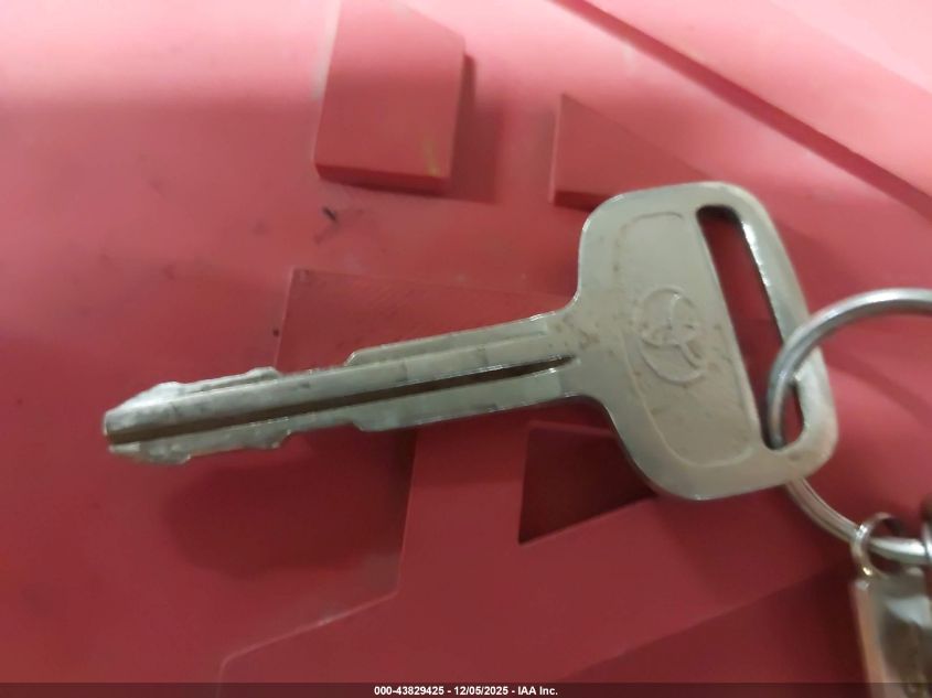 2002 Toyota Tundra Sr5 V8 VIN: 5TBBT44152S244360 Lot: 43829425