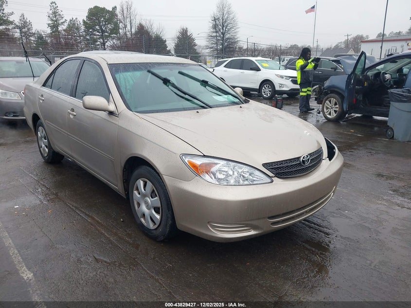4T1BE32K44U931024 2004 Toyota Camry Le auction photo 1