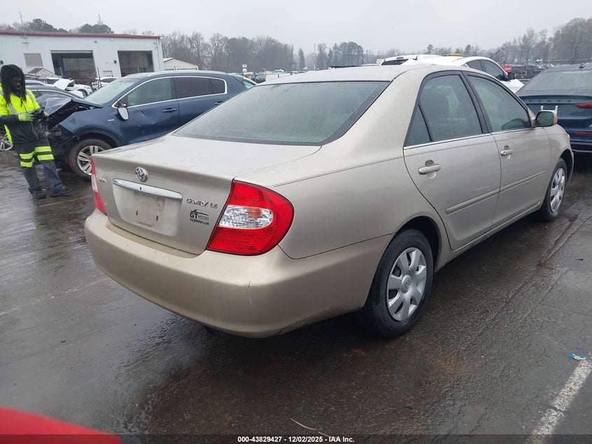 4T1BE32K44U931024 2004 TOYOTA CAMRY photo no. 4
