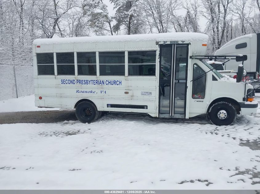 2004 Chevrolet Express Cutaway Base W/C7L/C7N VIN: 1GBJG31U041151198 Lot: 43829481