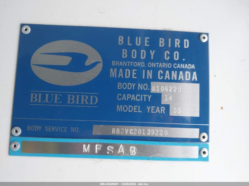 2004 Chevrolet Express Cutaway Base W/C7L/C7N VIN: 1GBJG31U041151198 Lot: 43829481