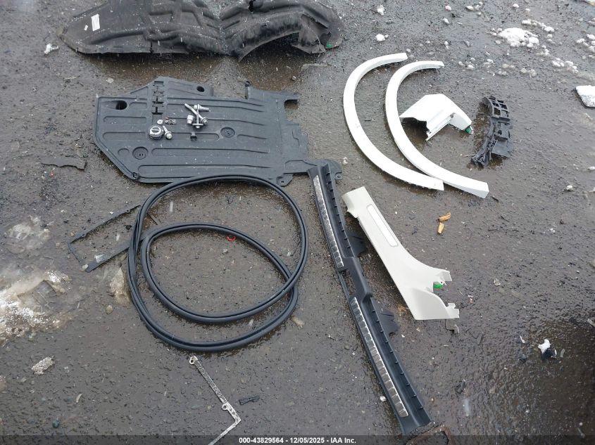 2025 Volvo Xc90 Plug-In Hybrid T8 Plus 7-Seater VIN: YV4H60PE6S1292458 Lot: 43829564