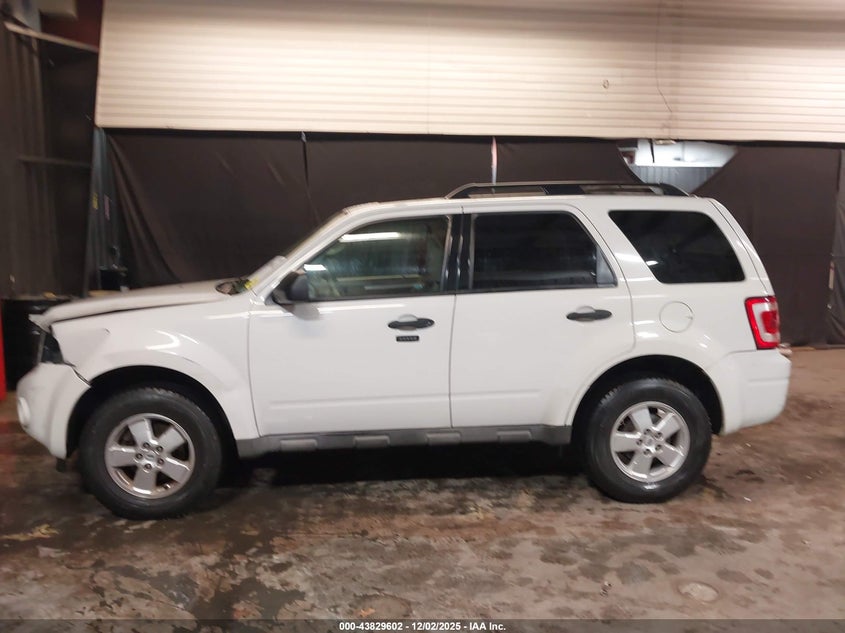1FMCU937X9KC11427 2009 FORD ESCAPE photo no. 14