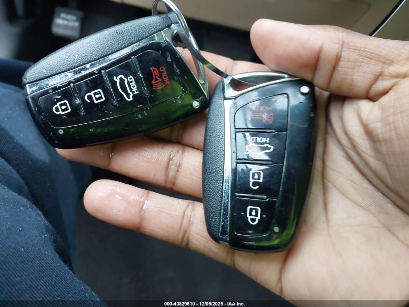 2016 Hyundai Azera VIN: KMHFG4JG9GA527429 Lot: 43829610