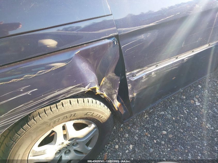 2007 Honda Odyssey Ex-L VIN: 5FNRL38637B097957 Lot: 43829741