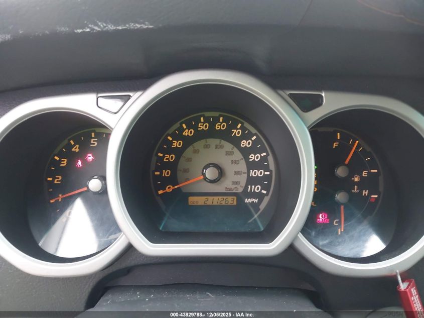 2005 Toyota 4Runner Sr5 V8 VIN: JTEBT14R258019586 Lot: 43829788