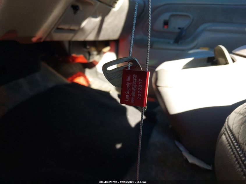 1999 Chevrolet Tahoe Lt VIN: 1GNEC13R7XJ472057 Lot: 43829797