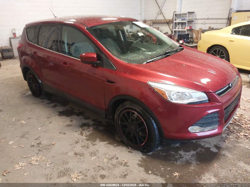 FORD ESCAPE SE