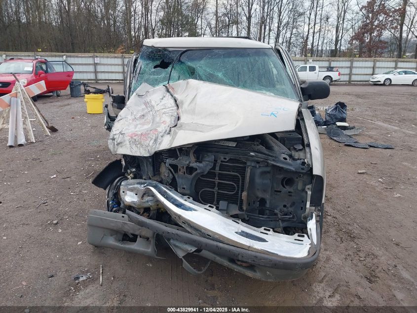 2001 Chevrolet Blazer Lt VIN: 1GNDT13W11K256868 Lot: 43829941