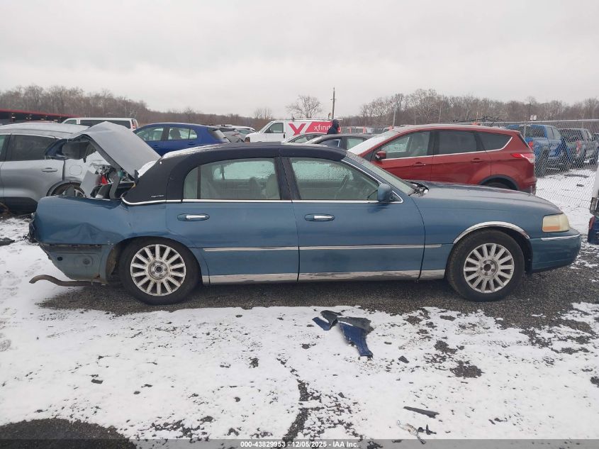 2003 Lincoln Town Car Signature VIN: 1LNHM82W83Y635511 Lot: 43829953