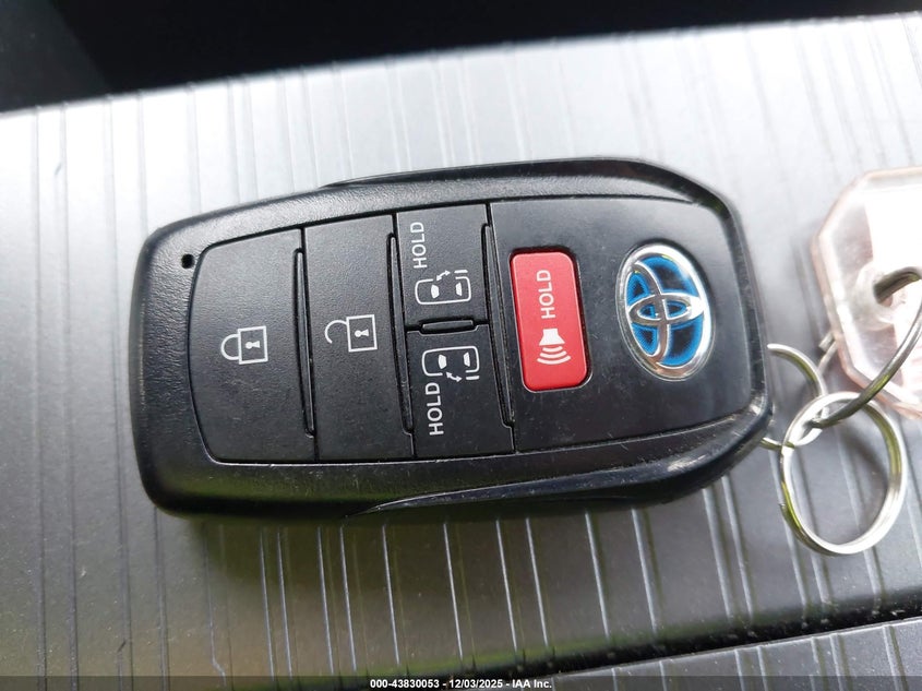 5TDKRKEC1SS228005 2025 TOYOTA SIENNA photo no. 11