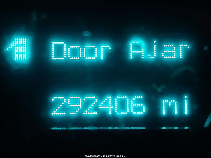 2006 Chrysler 300 Touring VIN: 2C3KA53G66H477701 Lot: 43830067