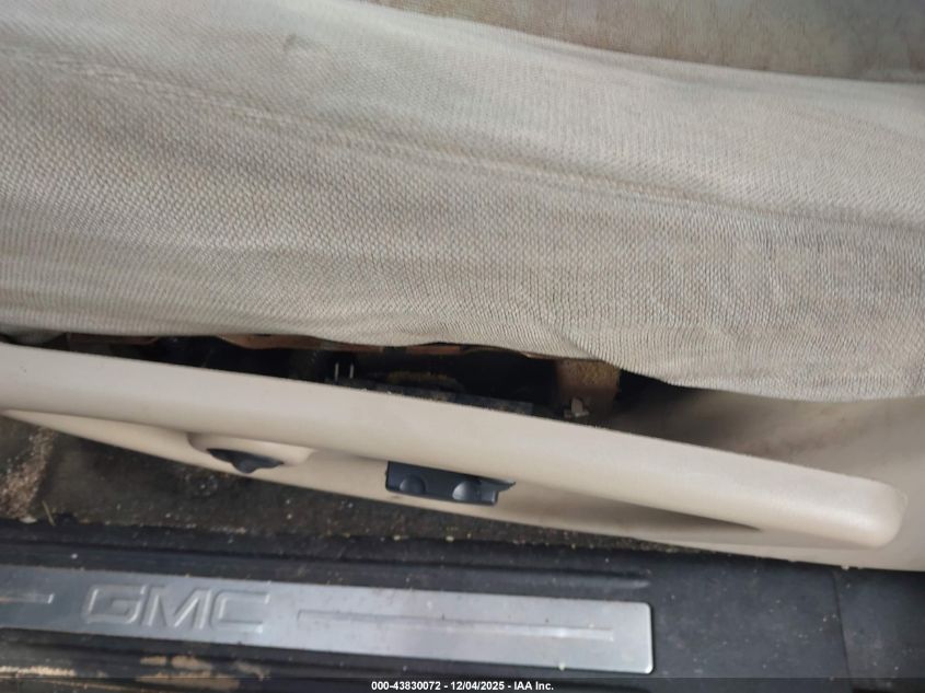 2005 GMC Envoy Sle VIN: 1GKDT13S152210926 Lot: 43830072