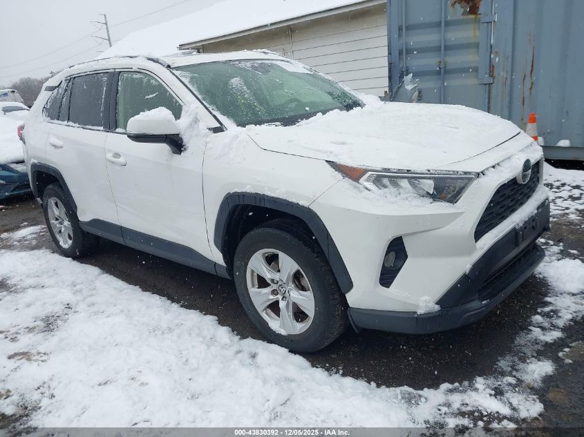 TOYOTA RAV4 XLE