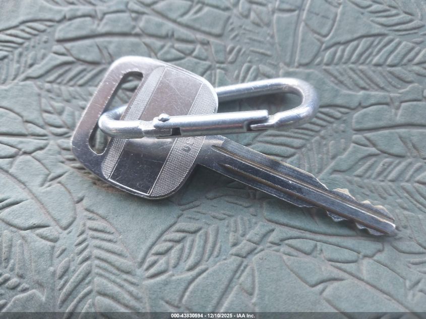 2005 Toyota Camry Le VIN: 4T1BE32K05U639050 Lot: 43830594