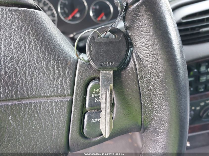 2000 Chrysler Cirrus Lxi VIN: 1C3EJ56H3YN144450 Lot: 43830596