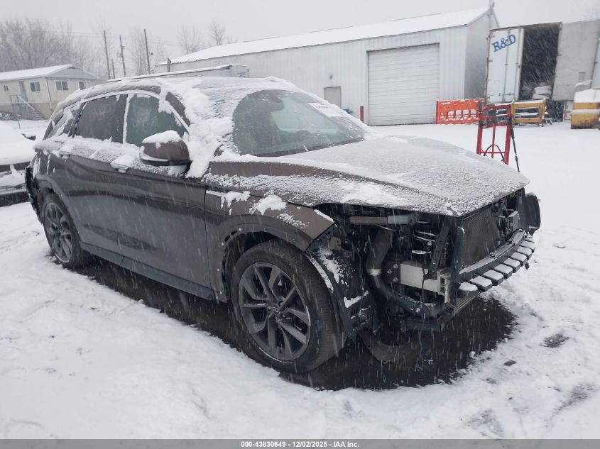 INFINITI QX50 ESSENTIAL