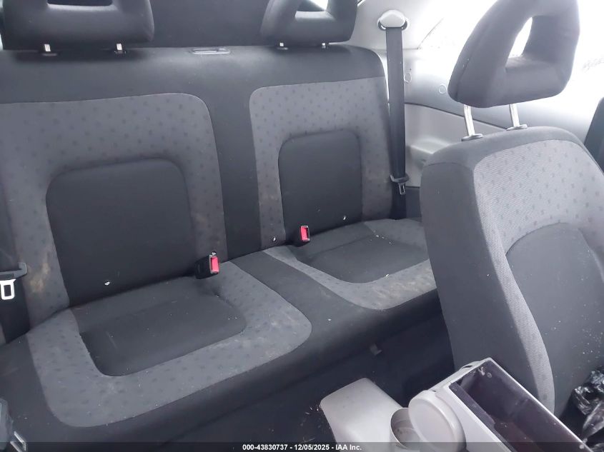 2000 Volkswagen New Beetle Gls VIN: 3VWCC21COYM497775 Lot: 43830737