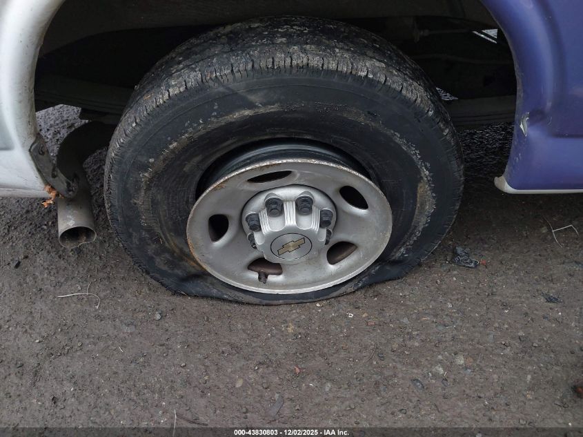 2023 Chevrolet Express Cargo Rwd 2500 Regular Wheelbase Wt VIN: 1GCWGAFP6P1109017 Lot: 43830803