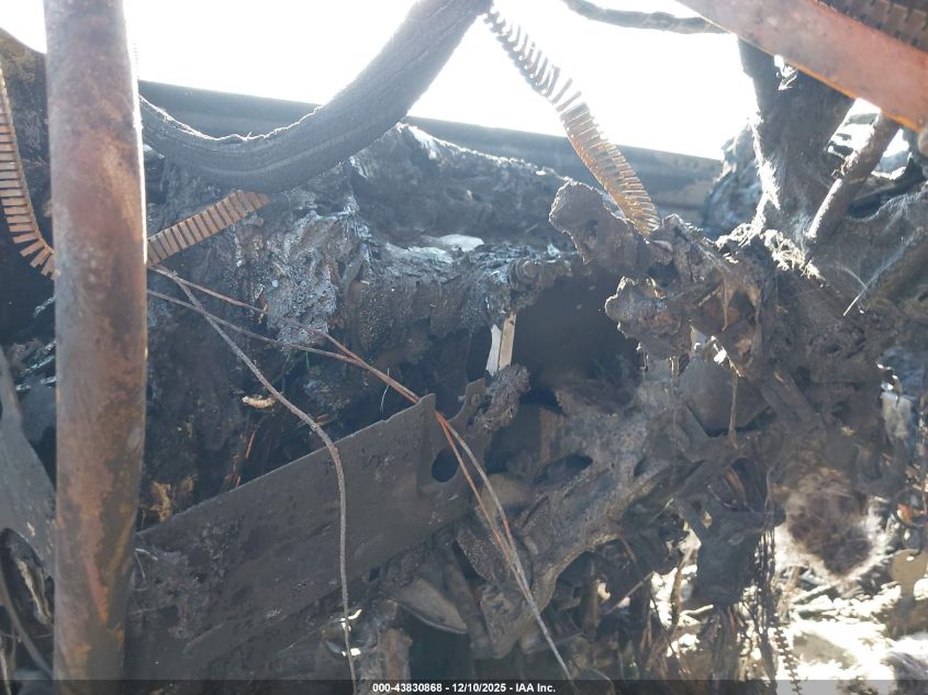 2015 Volvo Vn Vnl VIN: 4V4NC9EH1FN914306 Lot: 43830868