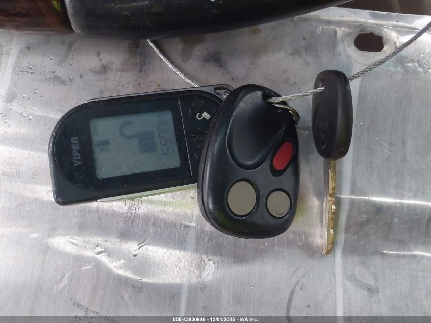 2004 Chevrolet Suburban 1500 Lt VIN: 1GNEC16Z24J237105 Lot: 43830946